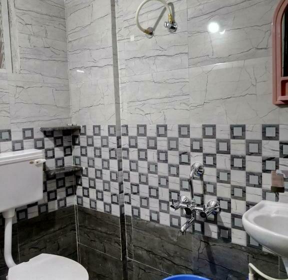 Pokój Ekonomiczny, Sapphire Stay