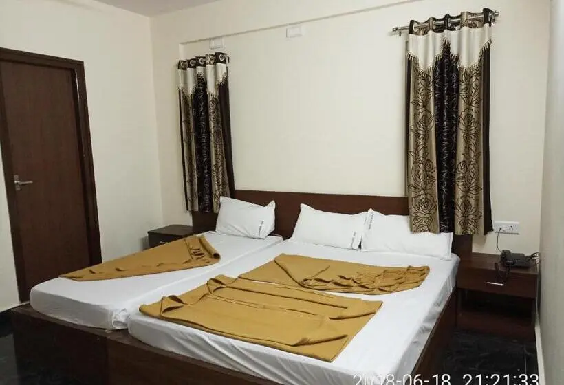 Chambre Triple Standard, Sapphire Stay