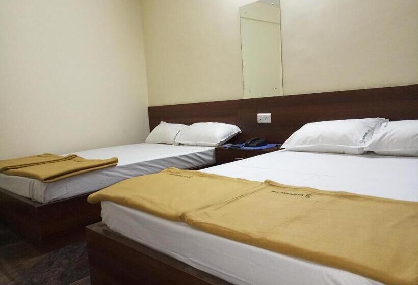 Pokój Czteroosobowy Deluxe, Sapphire Stay