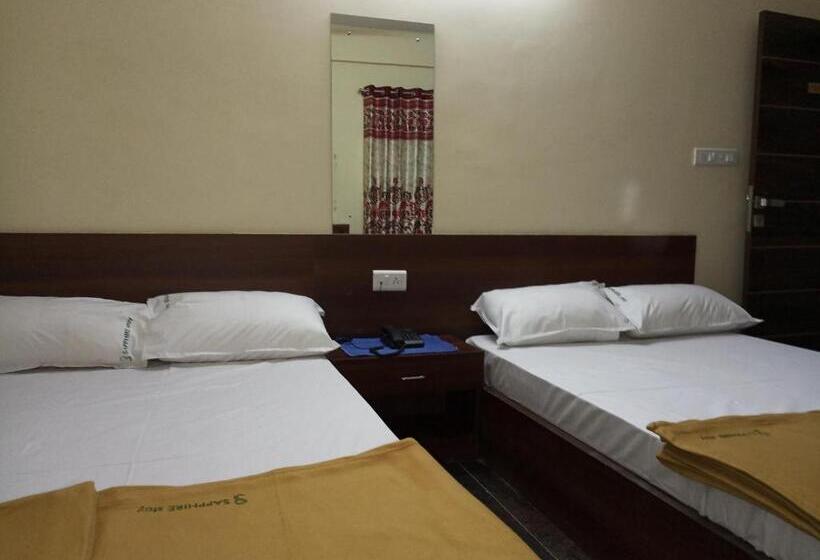 Pokój Czteroosobowy Deluxe, Sapphire Stay