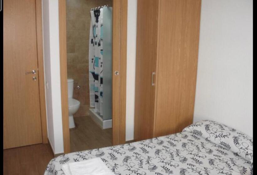 スタンダードルーム, Habitacions Casa Roberto