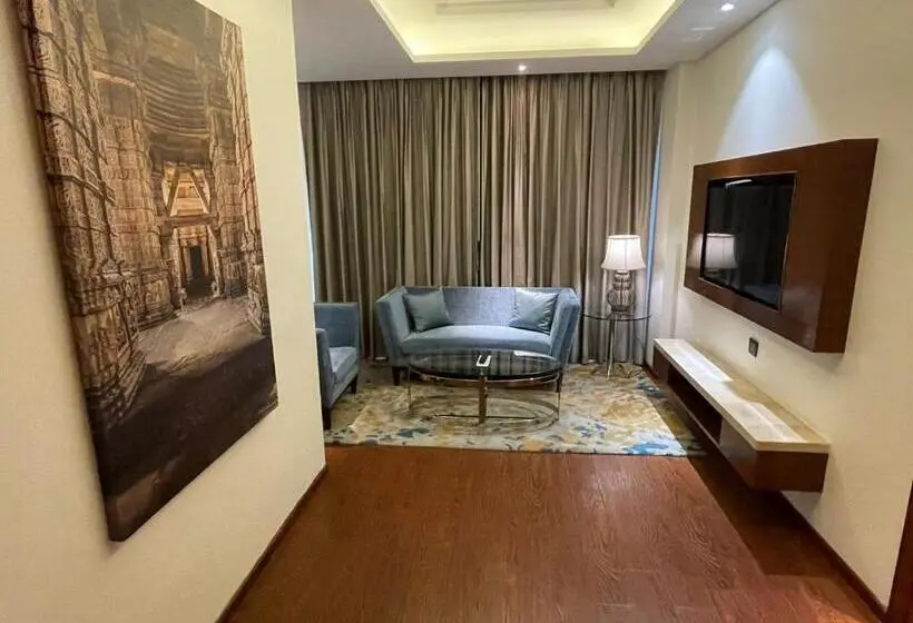 Suite, Radisson Gwalior