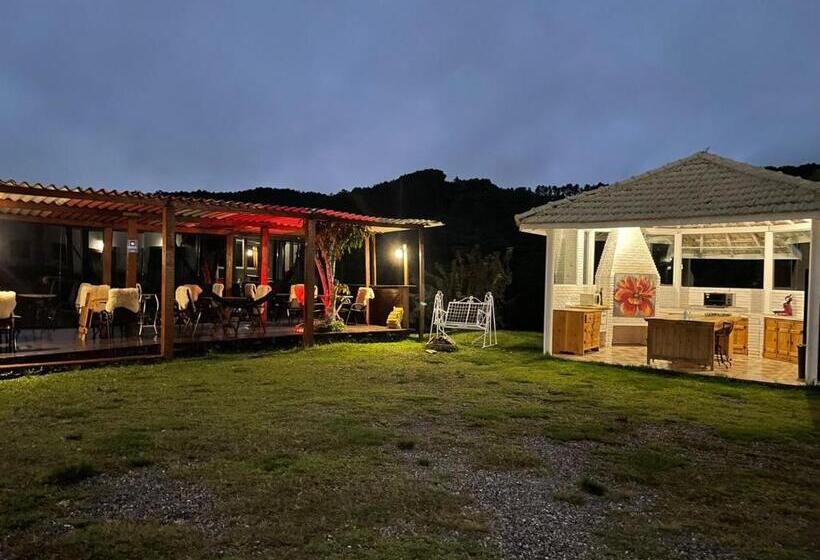 اتاق استاندارد با چشم‌انداز کوهستان, Cantinho De Campos