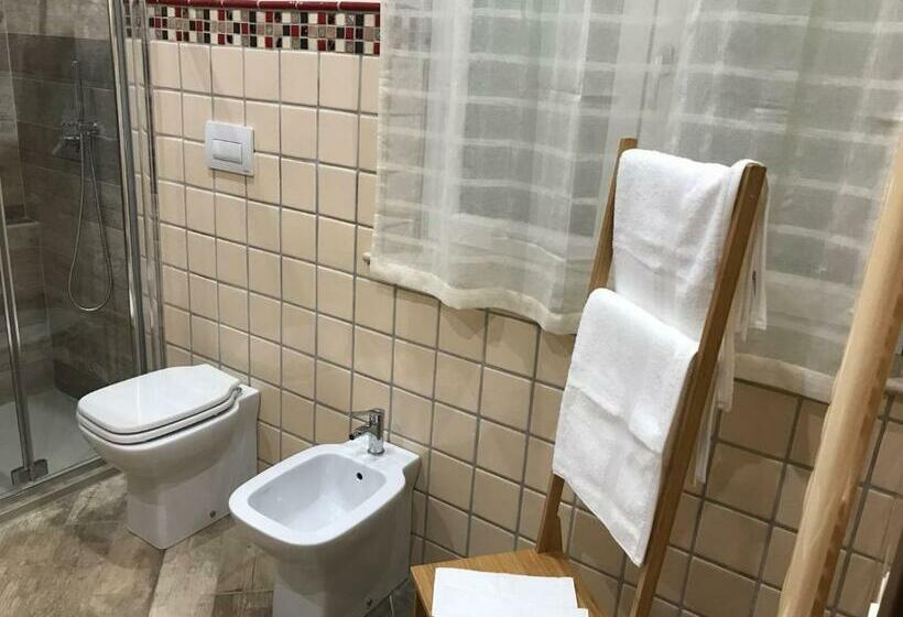 חדר דחוקס עם מיטת קינג, B&b Geolja