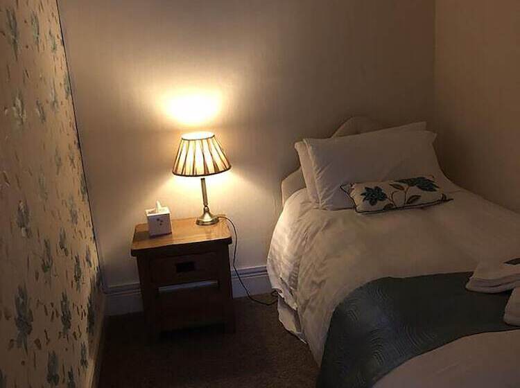 Номер Стандарт Индивидуальный, The Oakeley Arms