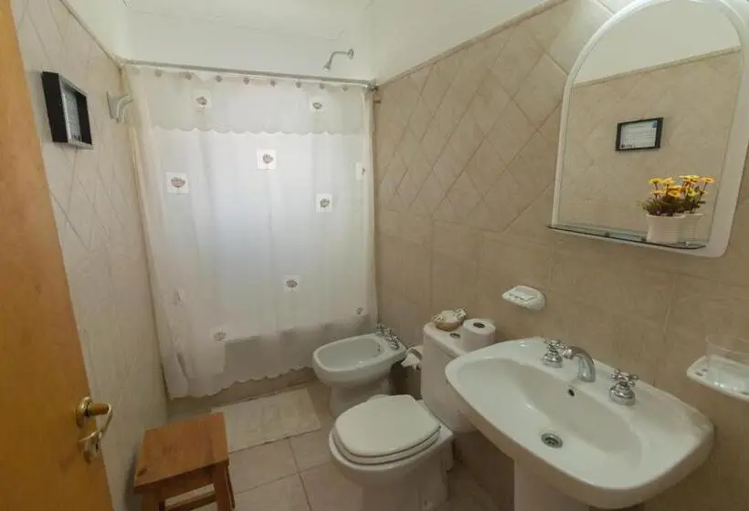 اتاق کلاسیک چهارنفره, Hosteria La Casa De Ketty