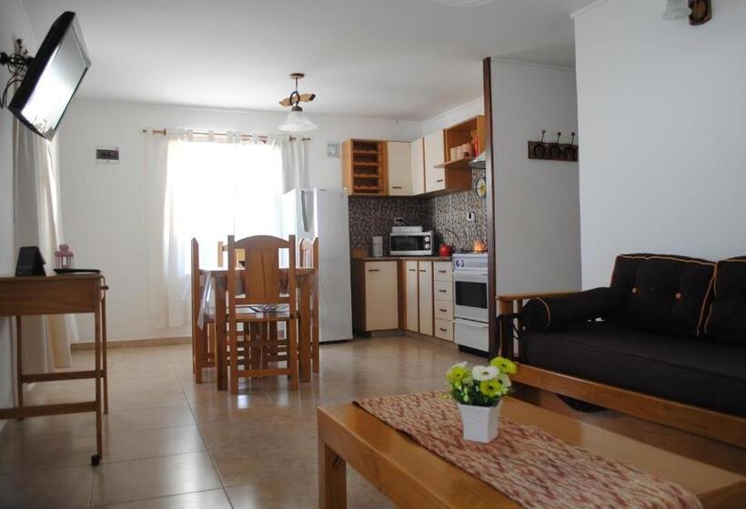 بانگلوی استاندارد, Hosteria La Casa De Ketty