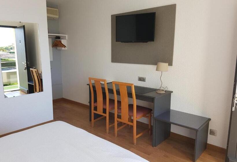 חדר סטנדרט, Hôtel Restaurant Les Bruyères