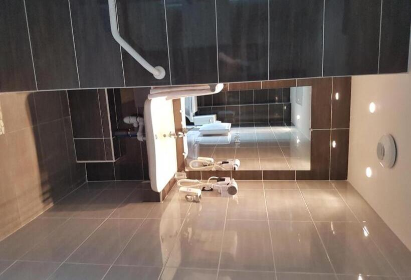 חדר סטנדרט, Hôtel Restaurant Les Bruyères