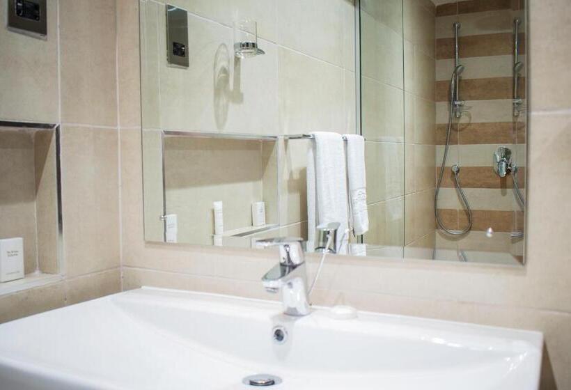شقة دور أخير غرفة نوم واحدة, Longonot Place Serviced Apartment Nairobi, City Centre Cbd