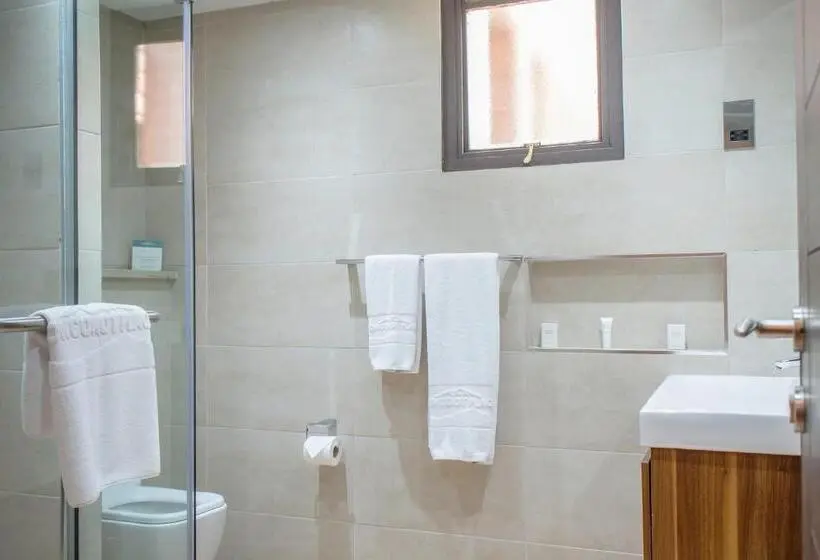 آپارتمان دلوکس 3 خوابه, Longonot Place Serviced Apartment Nairobi, City Centre Cbd