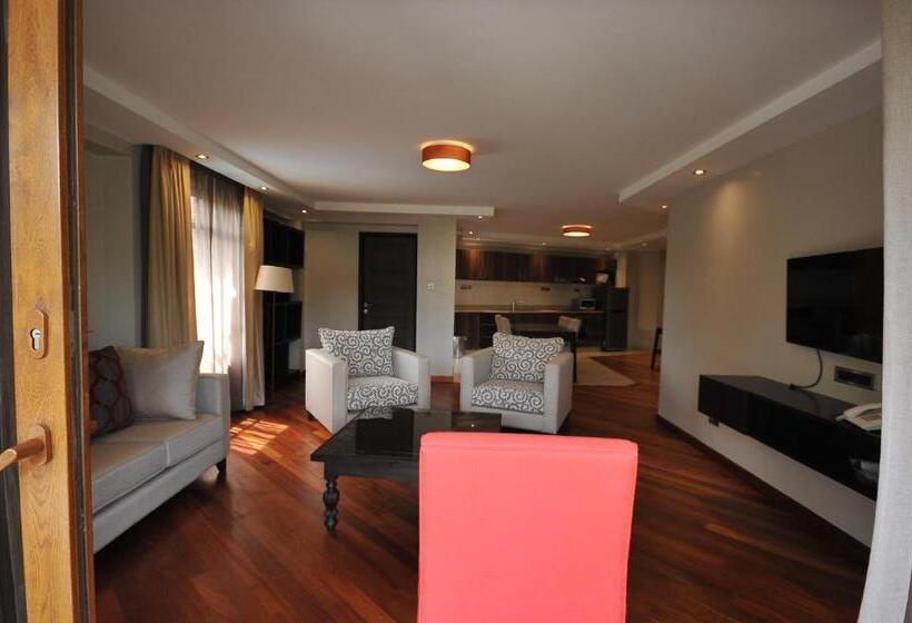 شقة ديلوكس 3 غرف نوم, Longonot Place Serviced Apartment Nairobi, City Centre Cbd