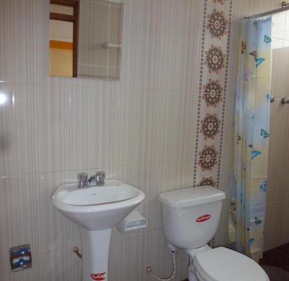 اتاق خانوادگی, Hostal Milagros Inn   Samary Inn