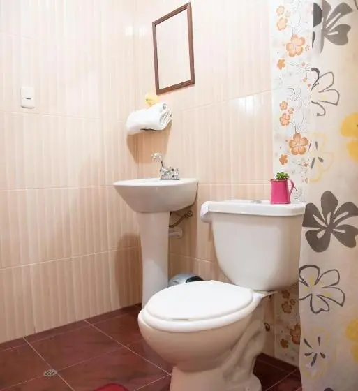 اتاق لوکس, Hostal Milagros Inn   Samary Inn