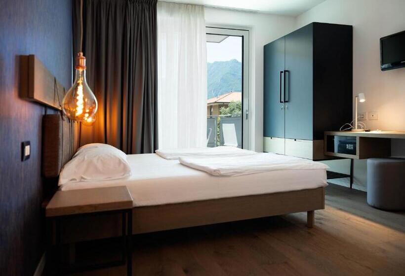 バルコニー付きスタンダードルーム, Glocal Torbole