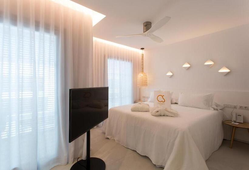 在一层的小型套房, Sa Pedrera Suites & Spa