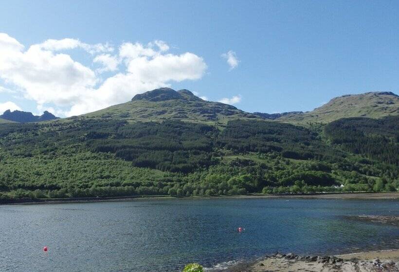 Номер Стандарт Вид на Горы, Twostones