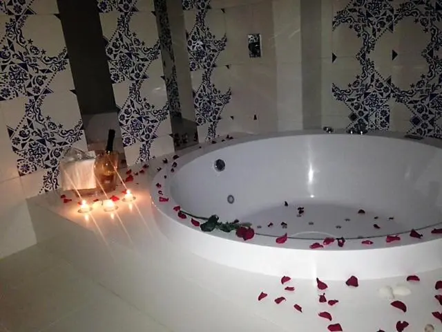 ハイドロマッサージバス付きスイート, Villa Aragonese Rooms