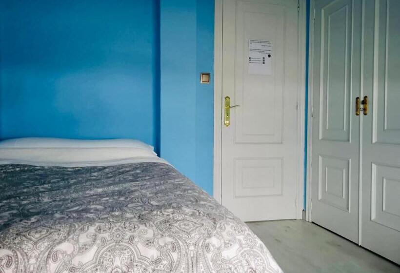 オーシャンビューのスタンダードシングルルーム, Alojamiento Camino Portugues Oia