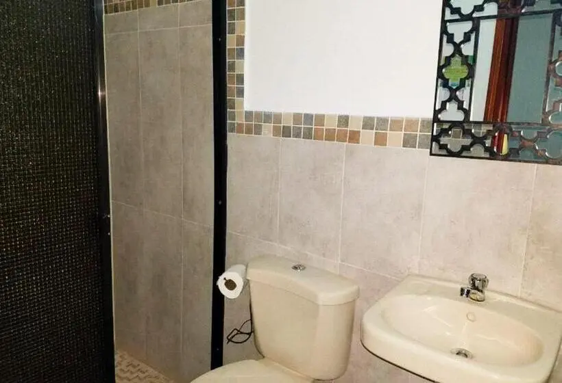 اتاق لوکس, Hostal Las Puertas