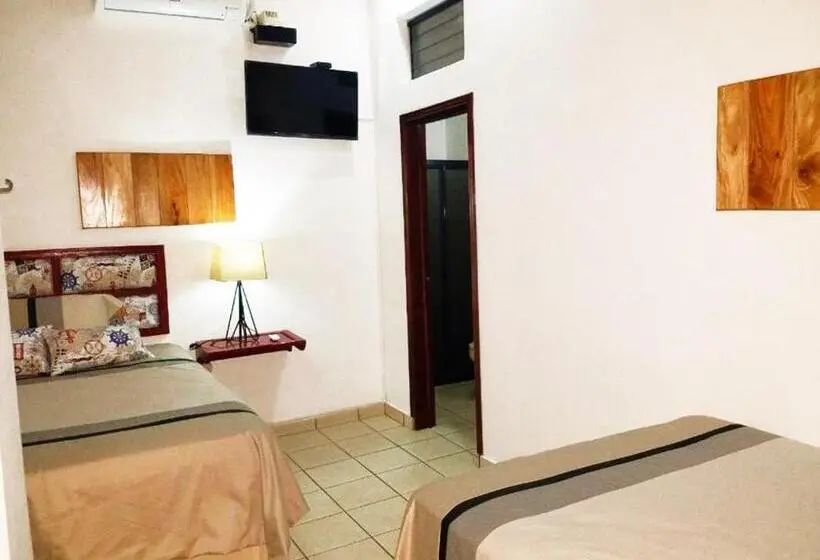 اتاق لوکس, Hostal Las Puertas