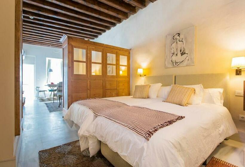 Estudio Estàndard, Casa De Las Cuatro Torres