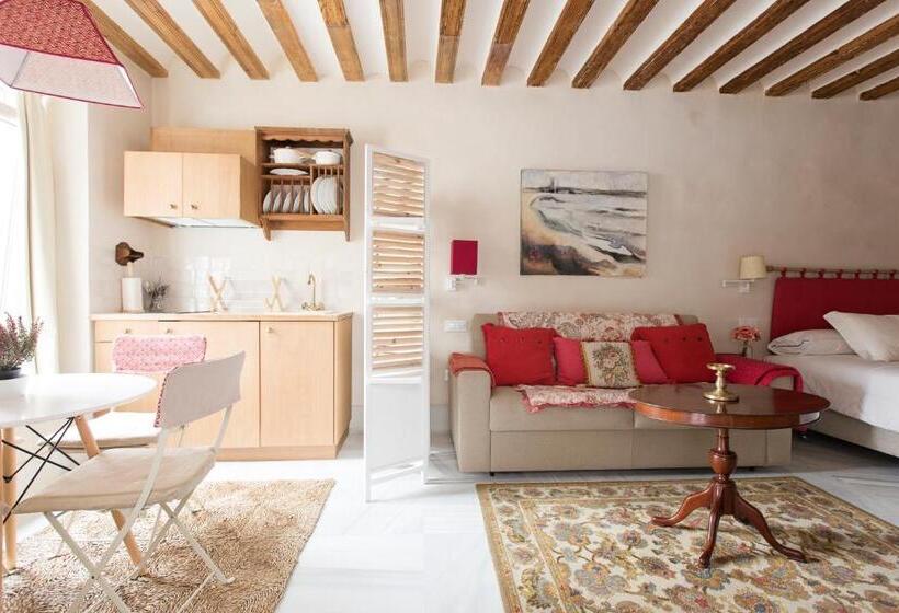 Estudio Estàndard, Casa De Las Cuatro Torres