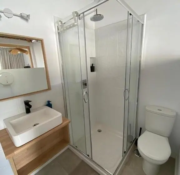 اتاق استاندارد, The Urban Jungle Hostel