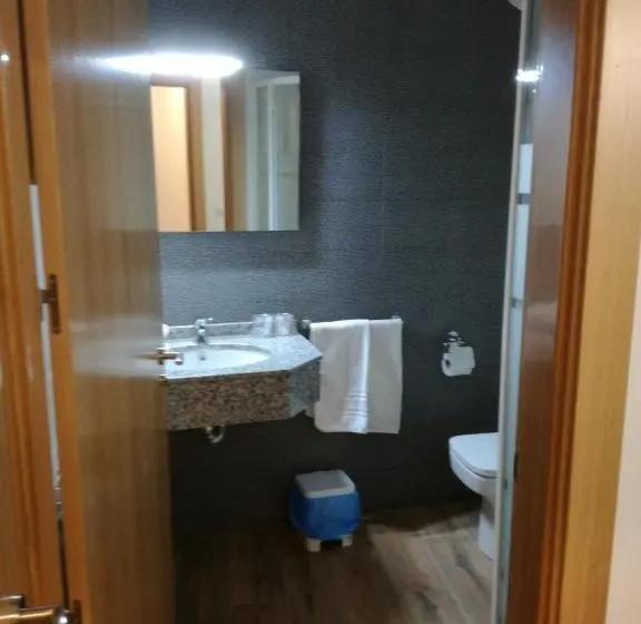 １階のスタンダードルーム, Hostal Casa Tino