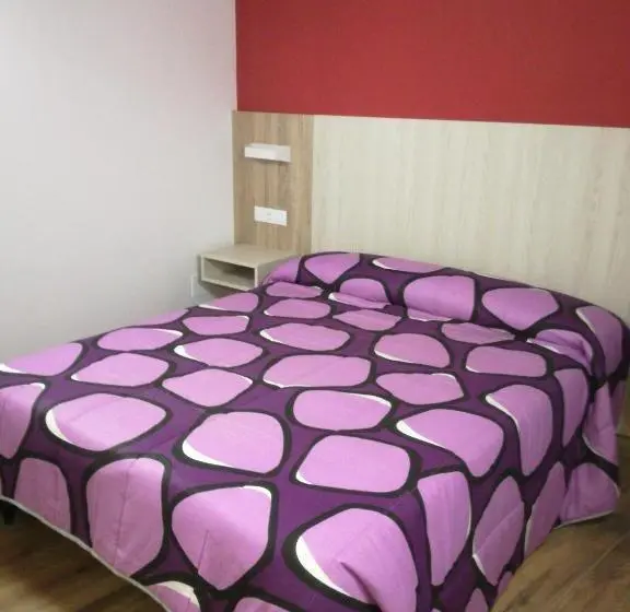 １階のスタンダードルーム, Hostal Casa Tino