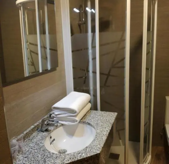 １階のスタンダードルーム, Hostal Casa Tino
