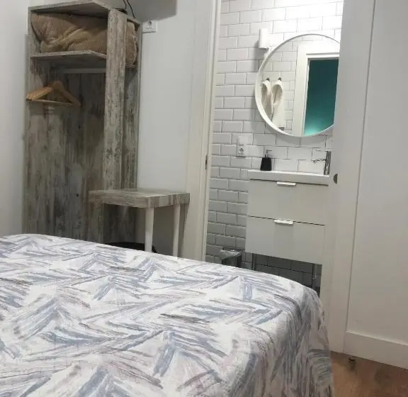 اتاق استاندارد, Roomconcept Hostel
