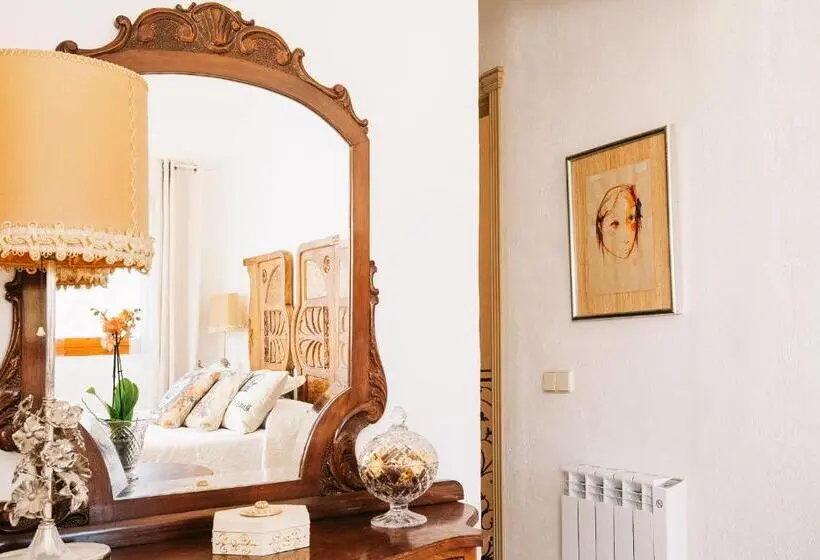 ویلای یک اتاق خوابه با استخر شنا, Vila Caelus Masia Boutique