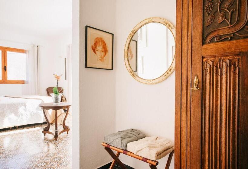 Вилла с 1 спальней и бассейном, Vila Caelus Masia Boutique