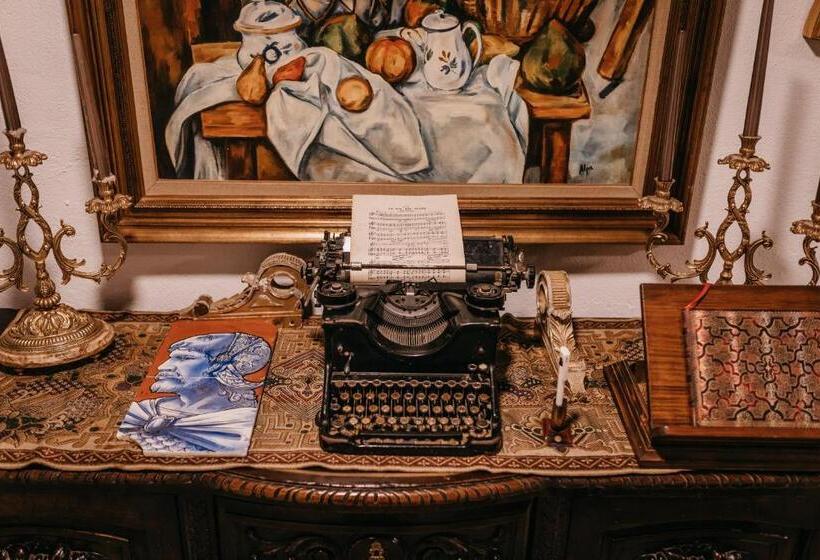 Вилла с 1 спальней и бассейном, Vila Caelus Masia Boutique