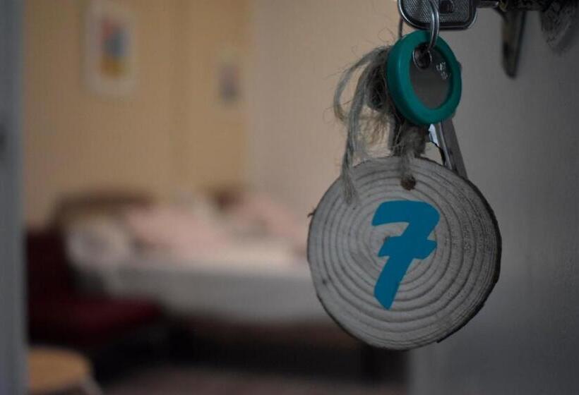 اتاق استاندارد سه نفره, Pensión Cádiz