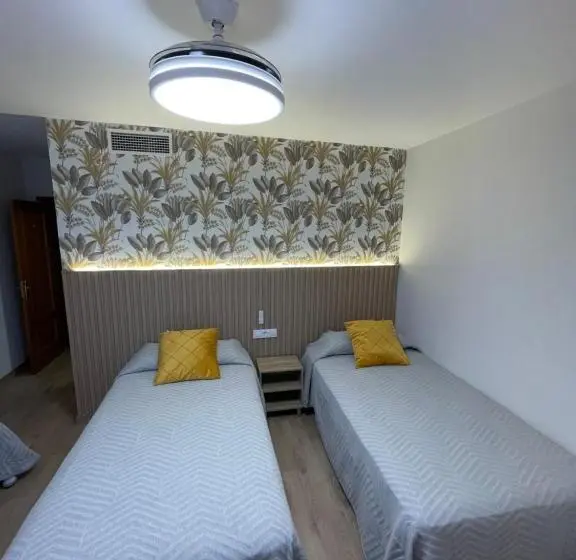 スタンダードルーム, Hostal Calderón De La Barca