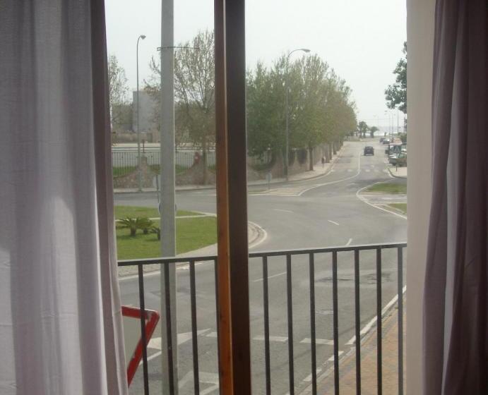 Triple Room Sea View, Hostal Puerto Beach