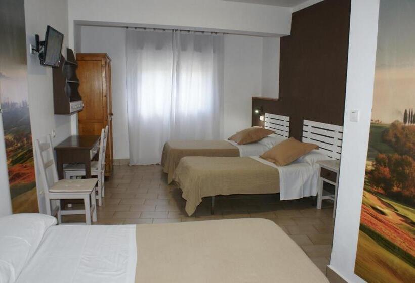 Четырехместный Номер Стандарт Вид на Море, Hostal Puerto Beach