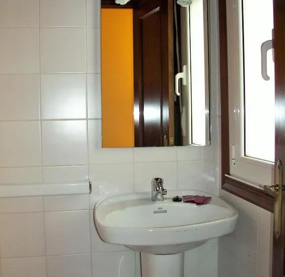 スタンダードルーム, Hostal Santa Marta Playa