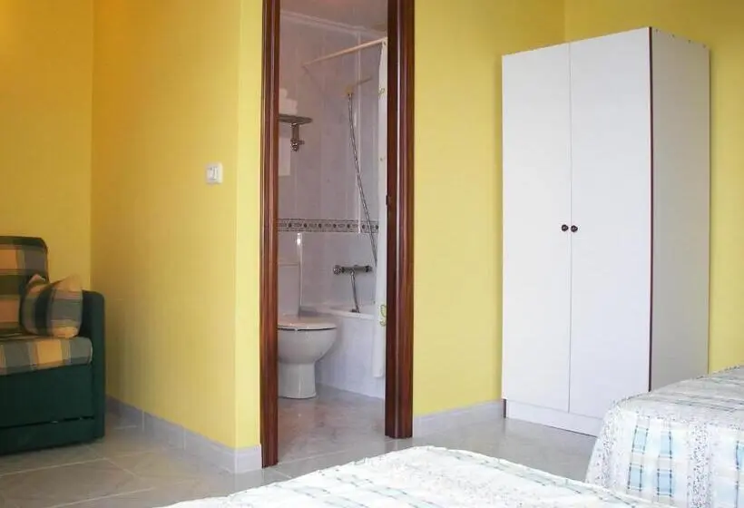 スタンダードルーム, Hostal Santa Marta Playa