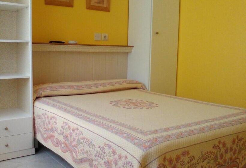 Номер Стандарт Совместная Ванная, Hostal Santa Marta Playa
