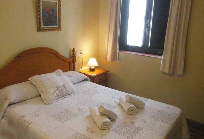 Номер Стандарт, Pensión Plaza Del Ayuntamiento