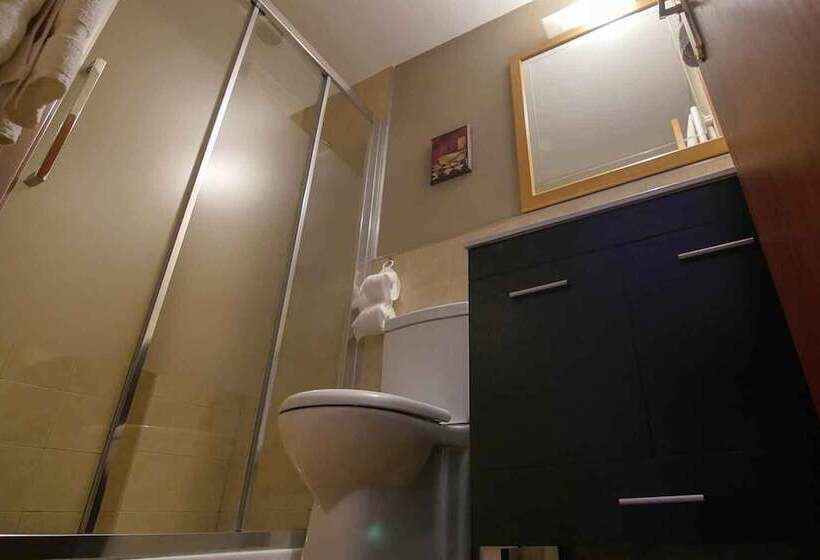 اتاق استاندارد, Tolare Berri