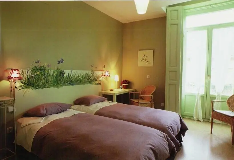 اتاق استاندارد, Hostal Fornos