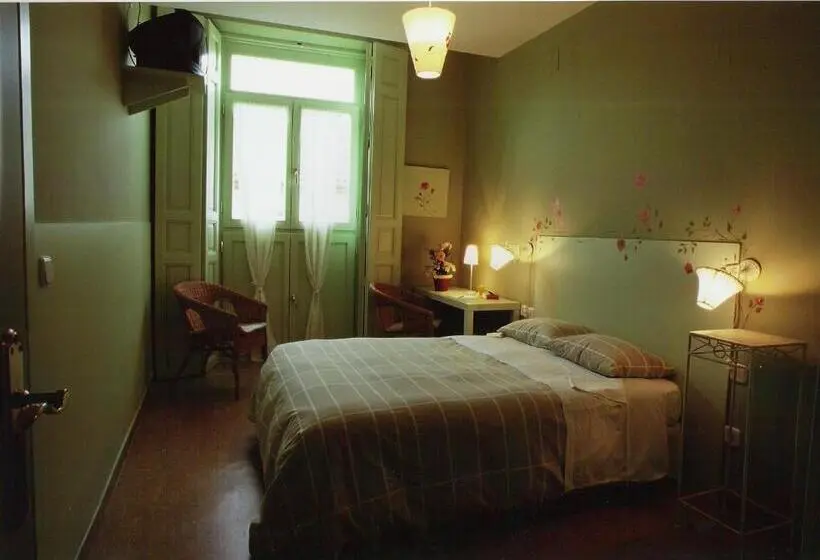 اتاق استاندارد, Hostal Fornos