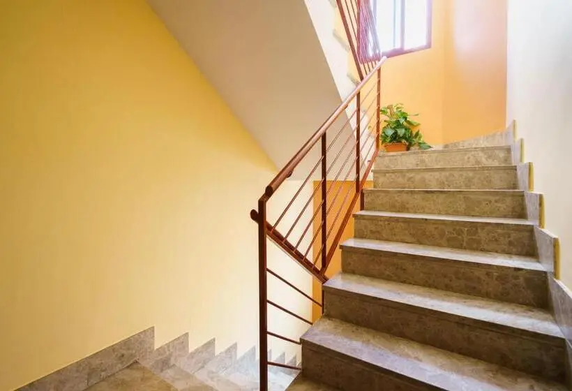 سوییت جونیور, Hostal Frasca By Vivere Stays