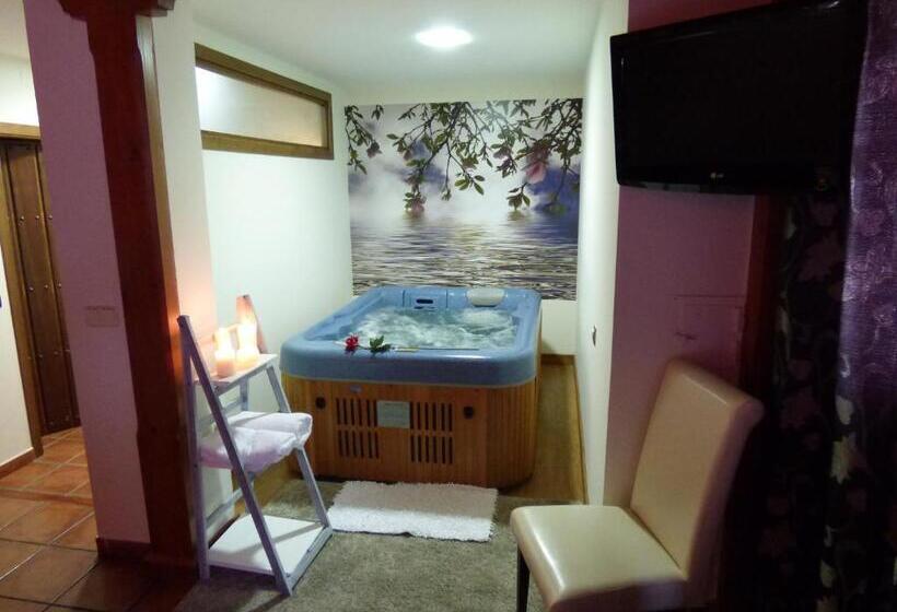 غرفة قياسية مزوَّدة بجاكوزي, Hostal Restaurante Rijujama