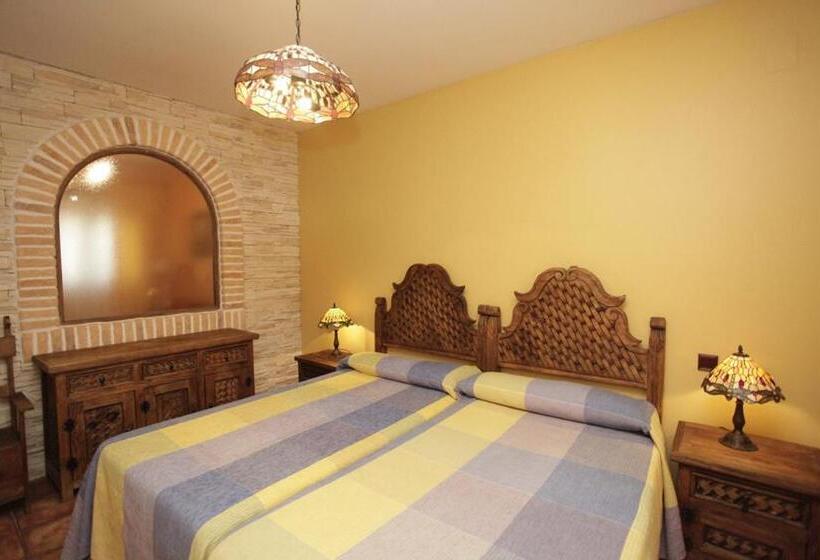 جناح جونيور, Hostal Restaurante Rijujama