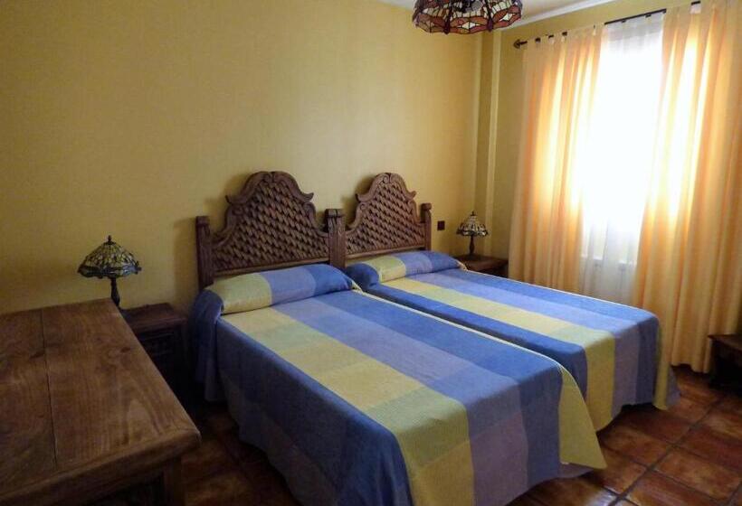 جناح جونيور, Hostal Restaurante Rijujama